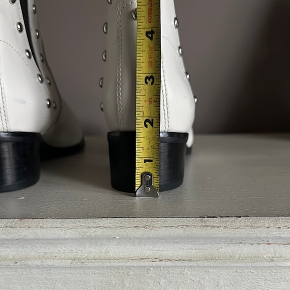 Marc Fisher White Yente Chelsea Boot Western, Stud Accents, Scalloped Stitching - Picture 10 of 10